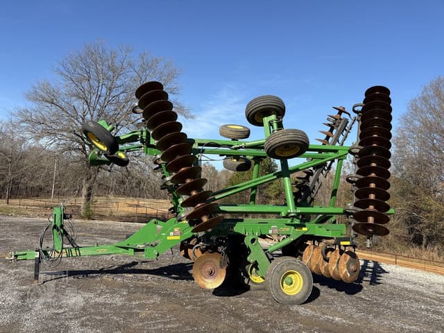 Image of John Deere 2633 equipment image 1