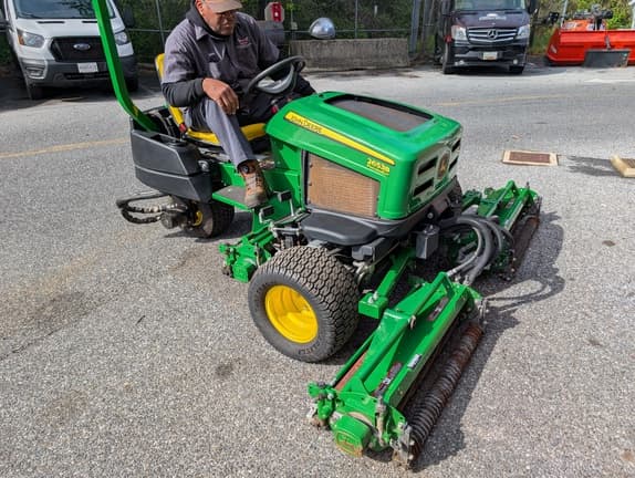 Image of John Deere 2653B equipment image 2