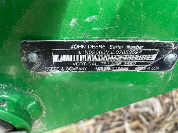 Image of John Deere 2660VT equipment image 3