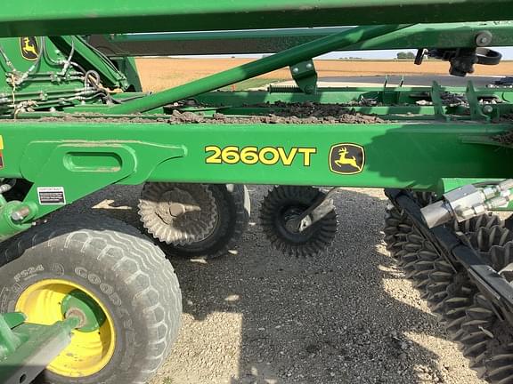 Image of John Deere 2660VT Primary image