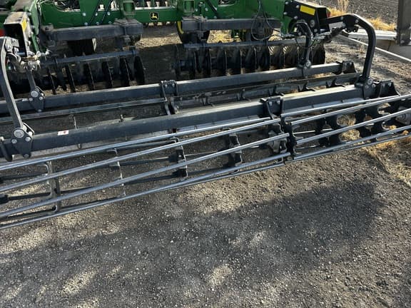 Image of John Deere 2660VT equipment image 4