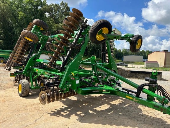 Main image John Deere 2660VT