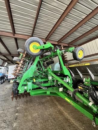 Image of John Deere 2660VT equipment image 1
