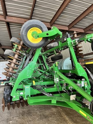 2020 John Deere 2660VT Equipment Image0