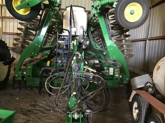2020 John Deere 2660VT Equipment Image0