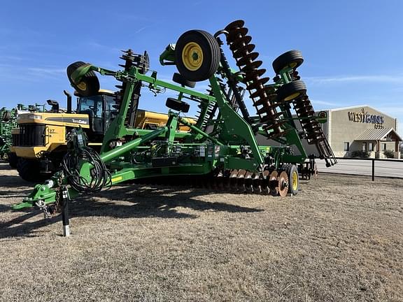 Image of John Deere 2660VT equipment image 1