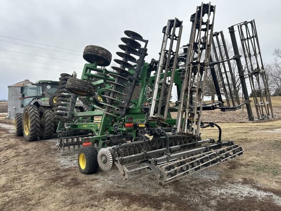 Image of John Deere 2660VT equipment image 1