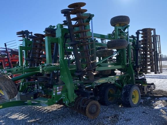 Image of John Deere 2660VT equipment image 2