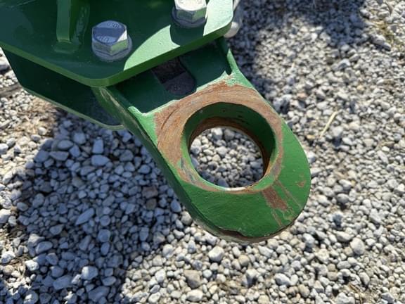 Image of John Deere 2660VT equipment image 2