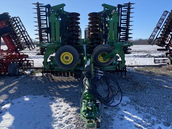 Image of John Deere 2660VT equipment image 1