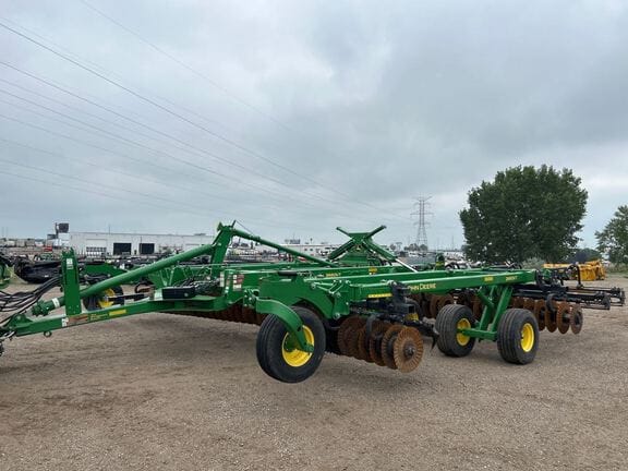 2020 John Deere 2660VT Equipment Image0