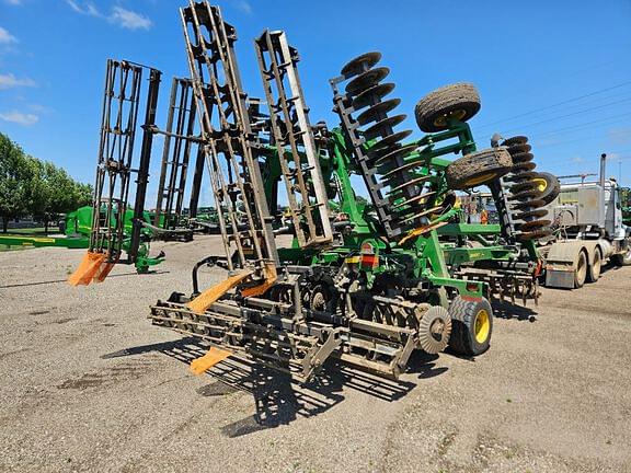 Image of John Deere 2660VT equipment image 4