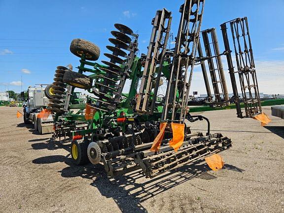Image of John Deere 2660VT equipment image 2