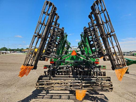 Image of John Deere 2660VT equipment image 3