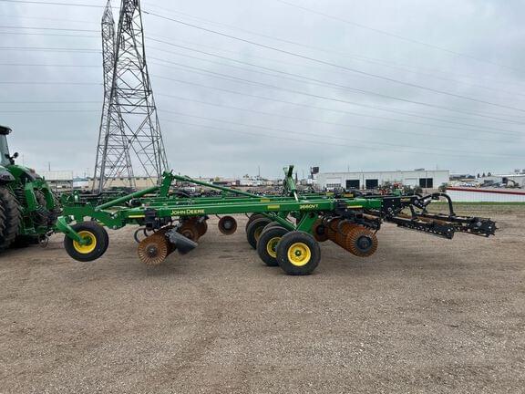 Image of John Deere 2660VT equipment image 1