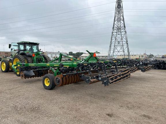 Image of John Deere 2660VT equipment image 2