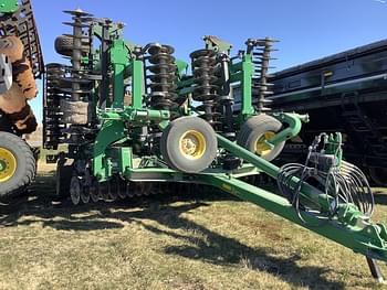 2020 John Deere 2660VT Equipment Image0