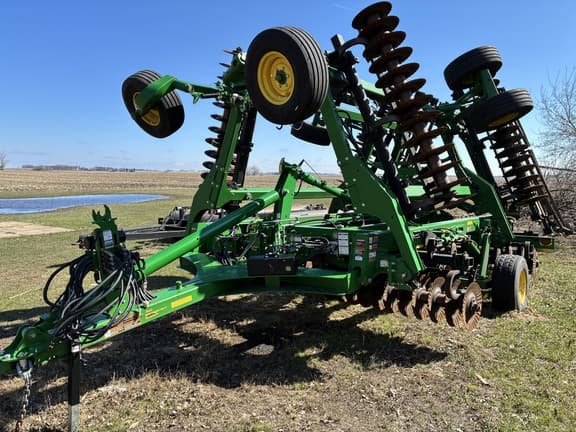 Image of John Deere 2660VT Primary image