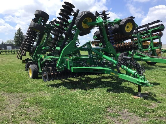 2020 John Deere 2660VT Equipment Image0