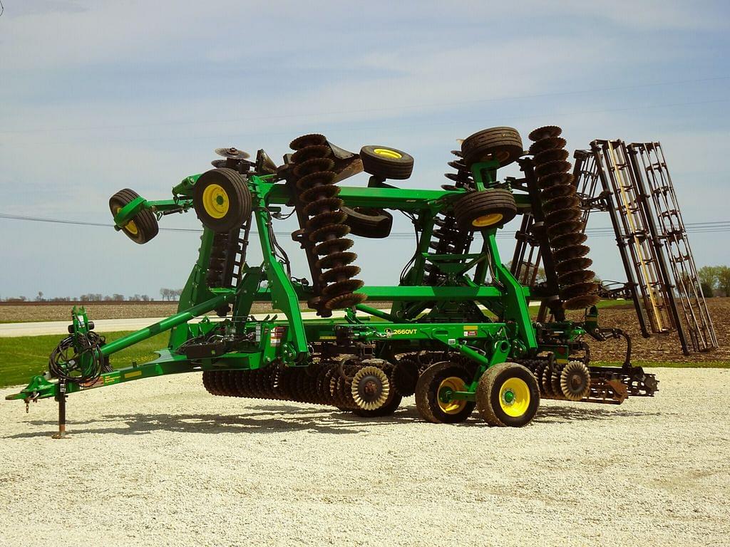 Image of John Deere 2660VT Primary image