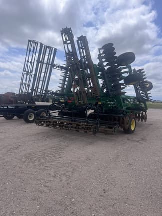 Image of John Deere 2660VT equipment image 4