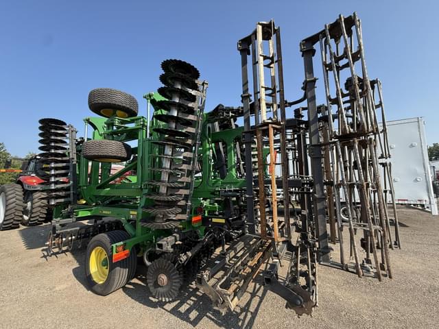 Image of John Deere 2660VT equipment image 1