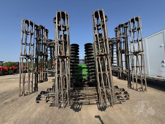 Image of John Deere 2660VT equipment image 3