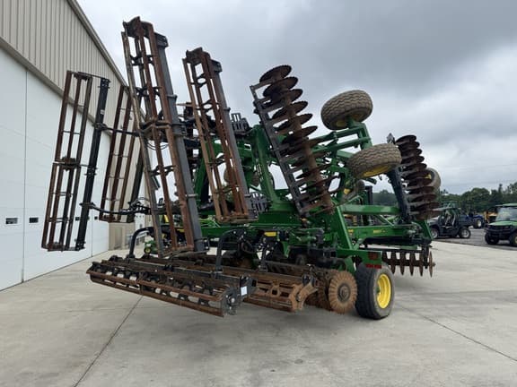 Image of John Deere 2660VT equipment image 3