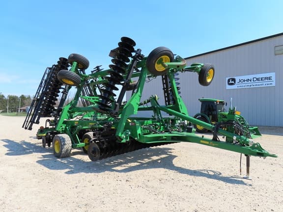 Image of John Deere 2660VT equipment image 3