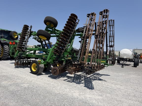 Image of John Deere 2660VT equipment image 2