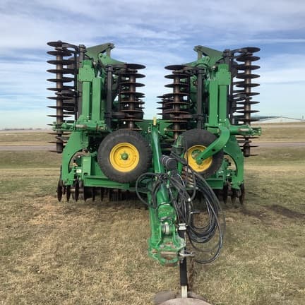 Image of John Deere 2660VT equipment image 2