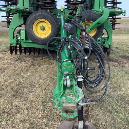 Image of John Deere 2660VT equipment image 3
