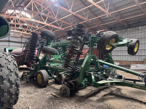 2020 John Deere 2660VT Equipment Image0
