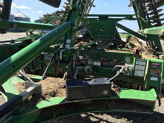 Image of John Deere 2660VT equipment image 3