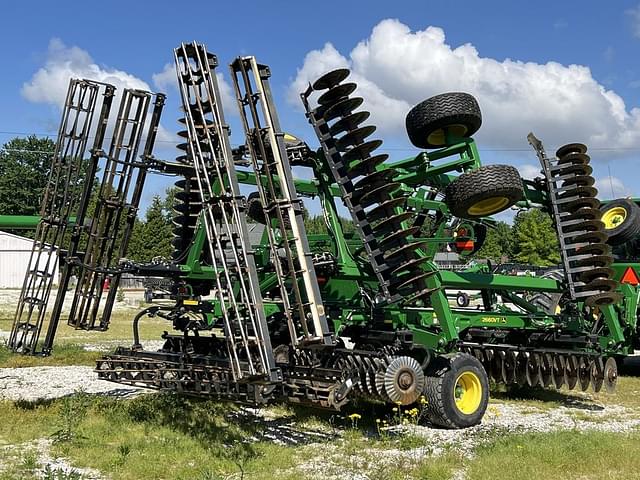 Image of John Deere 2660VT equipment image 3