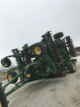 Image of John Deere 2660VT equipment image 1