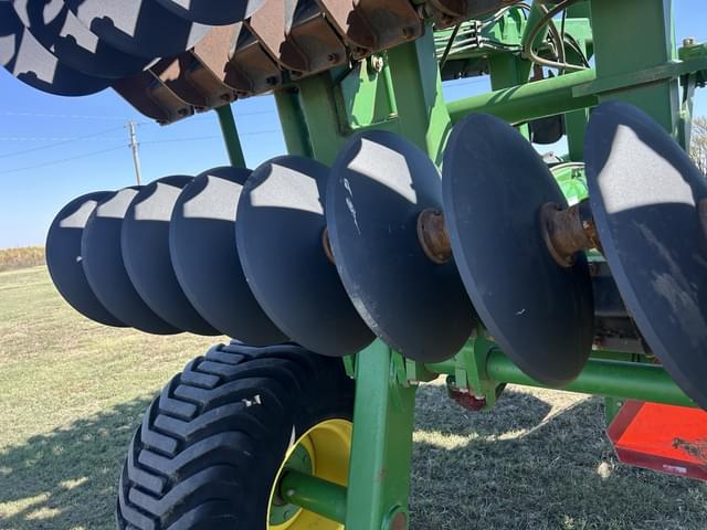 Image of John Deere 2680H equipment image 3