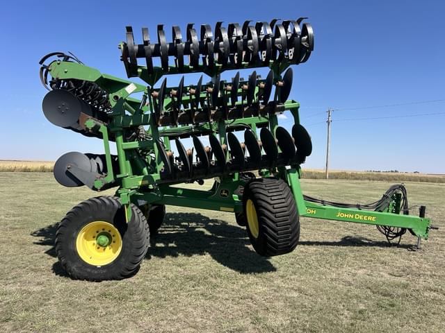 Image of John Deere 2680H equipment image 1