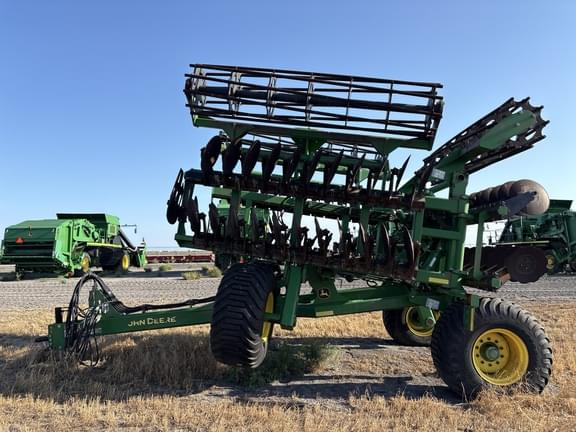Image of John Deere 2680H equipment image 1