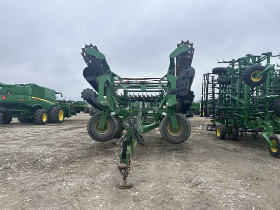 Image of John Deere 2680H equipment image 1