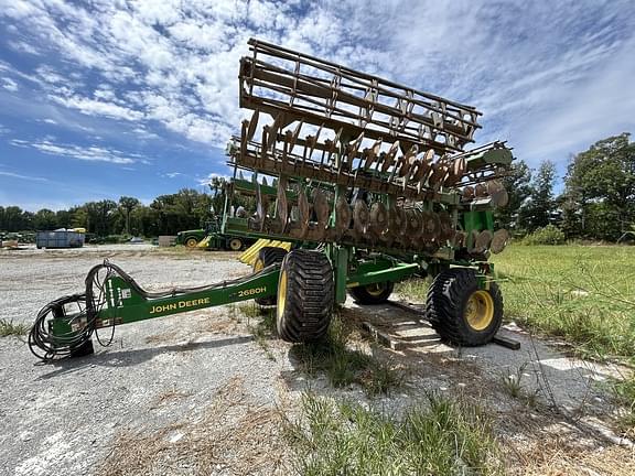 Image of John Deere 2680H equipment image 1