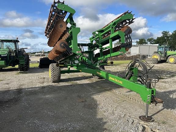 Image of John Deere 2680H equipment image 1
