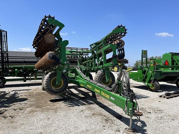 Image of John Deere 2680H equipment image 1