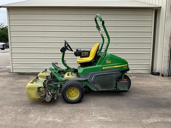 Image of John Deere 2700 Primary image