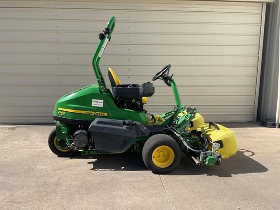 Image of John Deere 2700 equipment image 3
