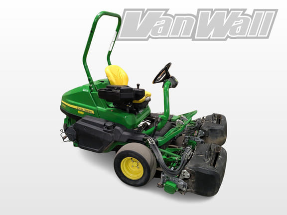 Main image John Deere 2700