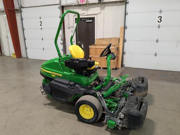 Image of John Deere 2700 equipment image 1