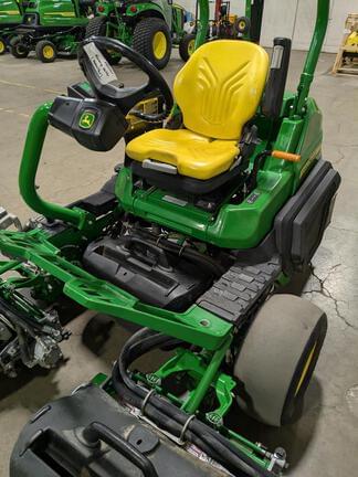 Image of John Deere 2700 equipment image 2