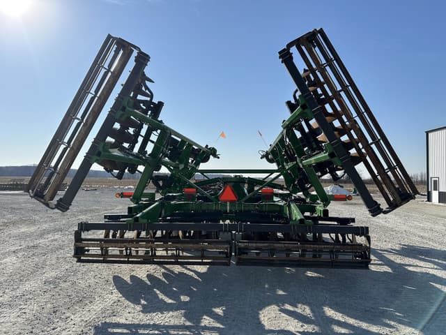 Image of John Deere 2720 equipment image 4