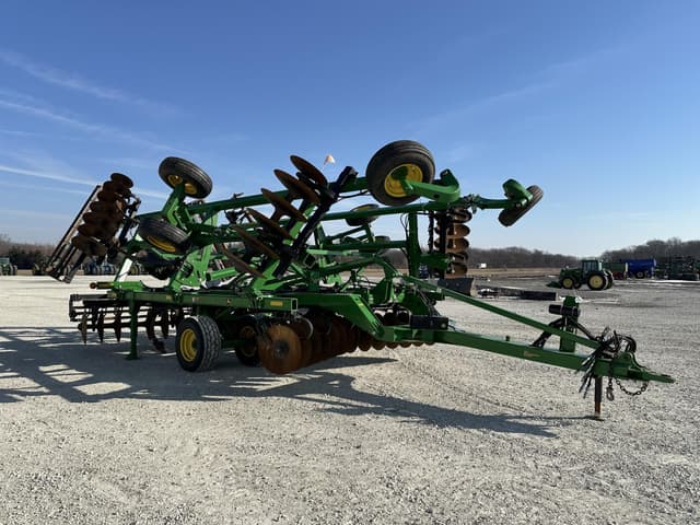 Image of John Deere 2720 equipment image 2